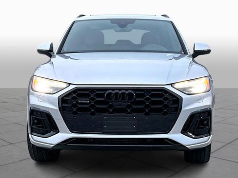 Used 2024 Audi Q5 2.0T Prestige w/ Prestige Package image 4