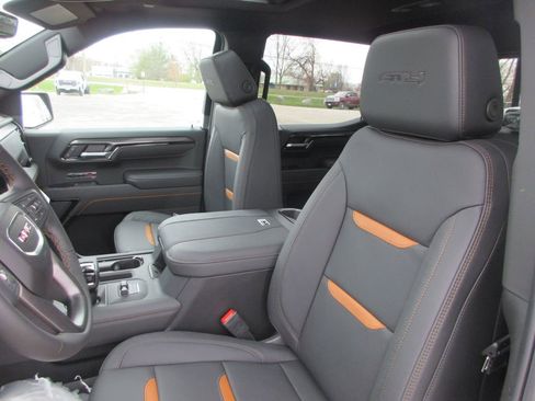 New 2026 GMC Sierra 1500 AT4 w/ AT4 Premium Package AWD/4WD image 15