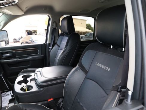 Used 2024 RAM 2500 Laramie image 15