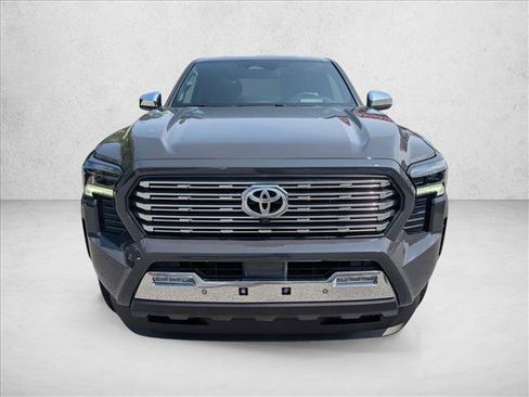 Used 2025 Toyota Tacoma Limited AWD/4WD image 2