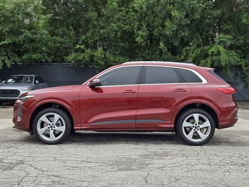 Certified 2025 Audi Q5 Premium Plus w/ Premium Plus AWD/4WD image 7