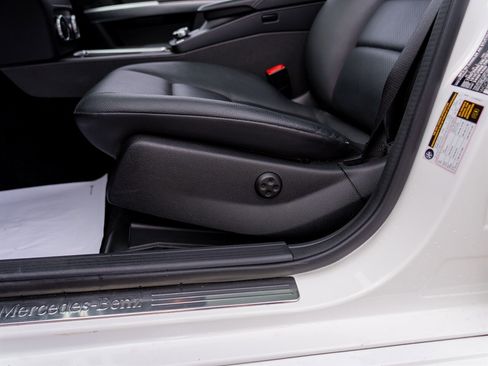 Used 2015 Mercedes-Benz GLK 350 4MATIC image 16