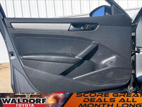 Used 2021 Volkswagen Passat 2.0T S image 27