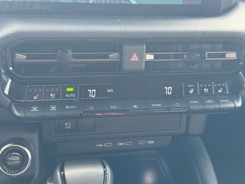 Used 2025 Toyota Land Cruiser w/ Premium Package image 11