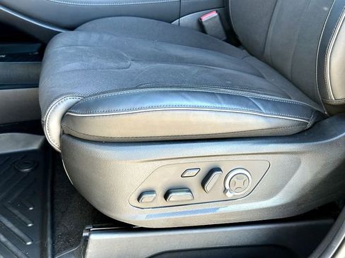 Used 2025 Hyundai Palisade Calligraphy image 11