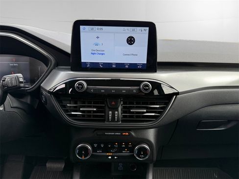 Used 2023 Ford Escape Active image 11