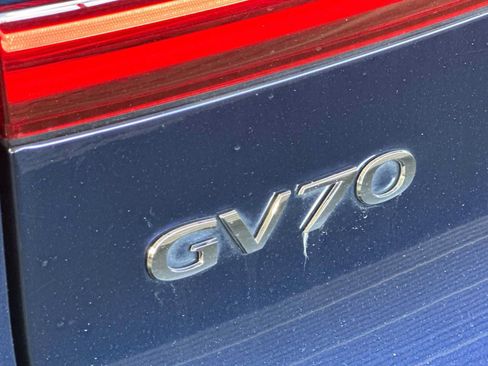 Used 2023 Genesis GV70 3.5T Sport w/ Sport Prestige Package AWD/4WD image 10