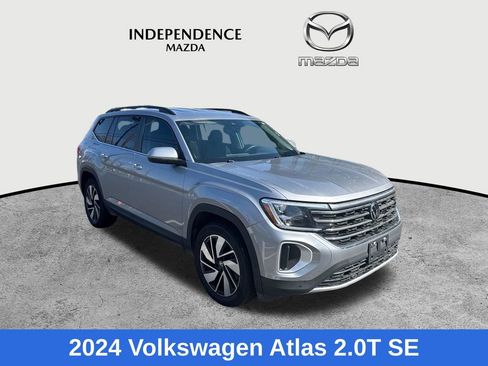 Used 2024 Volkswagen Atlas SE AWD/4WD image 1