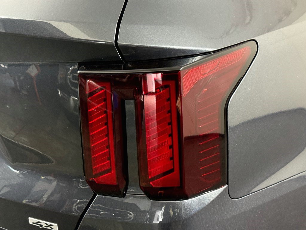 Used 2024 Kia Sorento X-Line EX AWD/4WD image 33