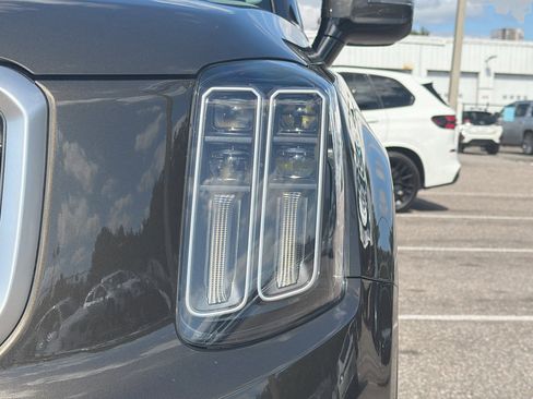 Used 2023 Kia Telluride SX image 9