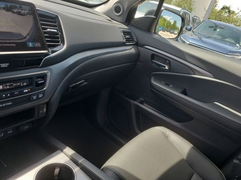 Used 2025 Honda Ridgeline RTL image 30