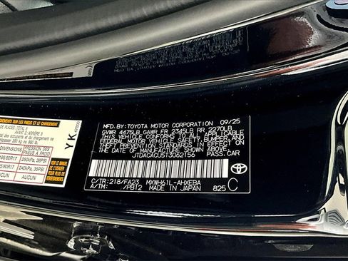 Used 2026 Toyota Prius Plug-In Hybrid image 13