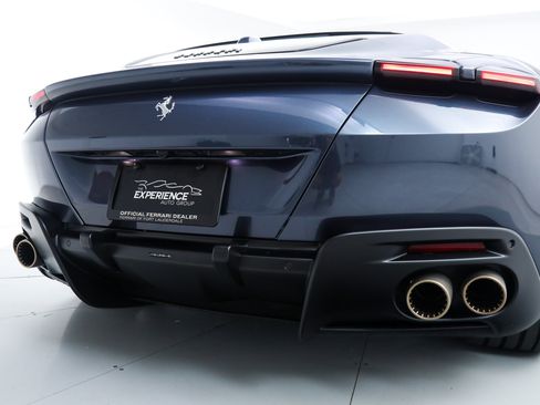 Certified 2025 Ferrari Roma Spider RWD image 18