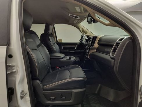 Used 2019 RAM 2500 Laramie AWD/4WD image 32