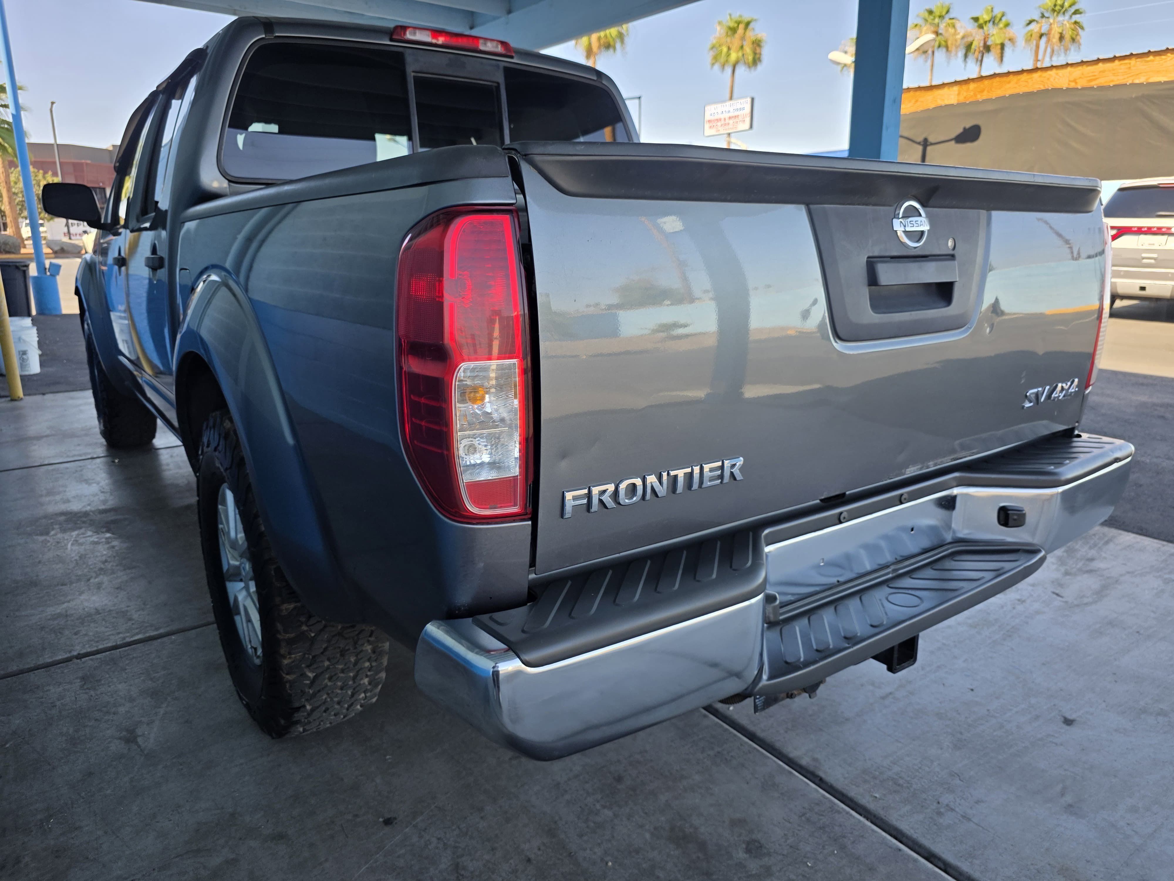 Used 2016 Nissan Frontier SV AWD/4WD image 5