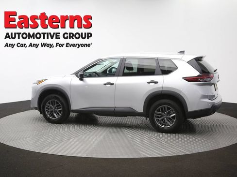 Used 2024 Nissan Rogue S FWD image 61