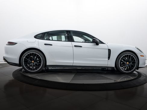 Certified 2021 Porsche Panamera 4 image 8