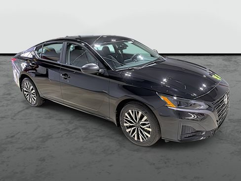 New 2026 Nissan Altima 2.5 SV AWD/4WD image 5