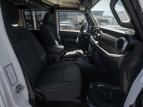 Used 2023 Jeep Wrangler Unlimited Sport AWD/4WD image 11