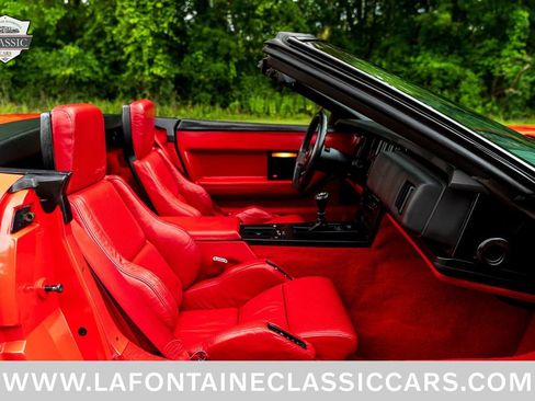 Used 1988 Chevrolet Corvette Convertible RWD image 8