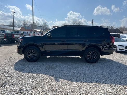 Used 2025 Ford Expedition Tremor image 5