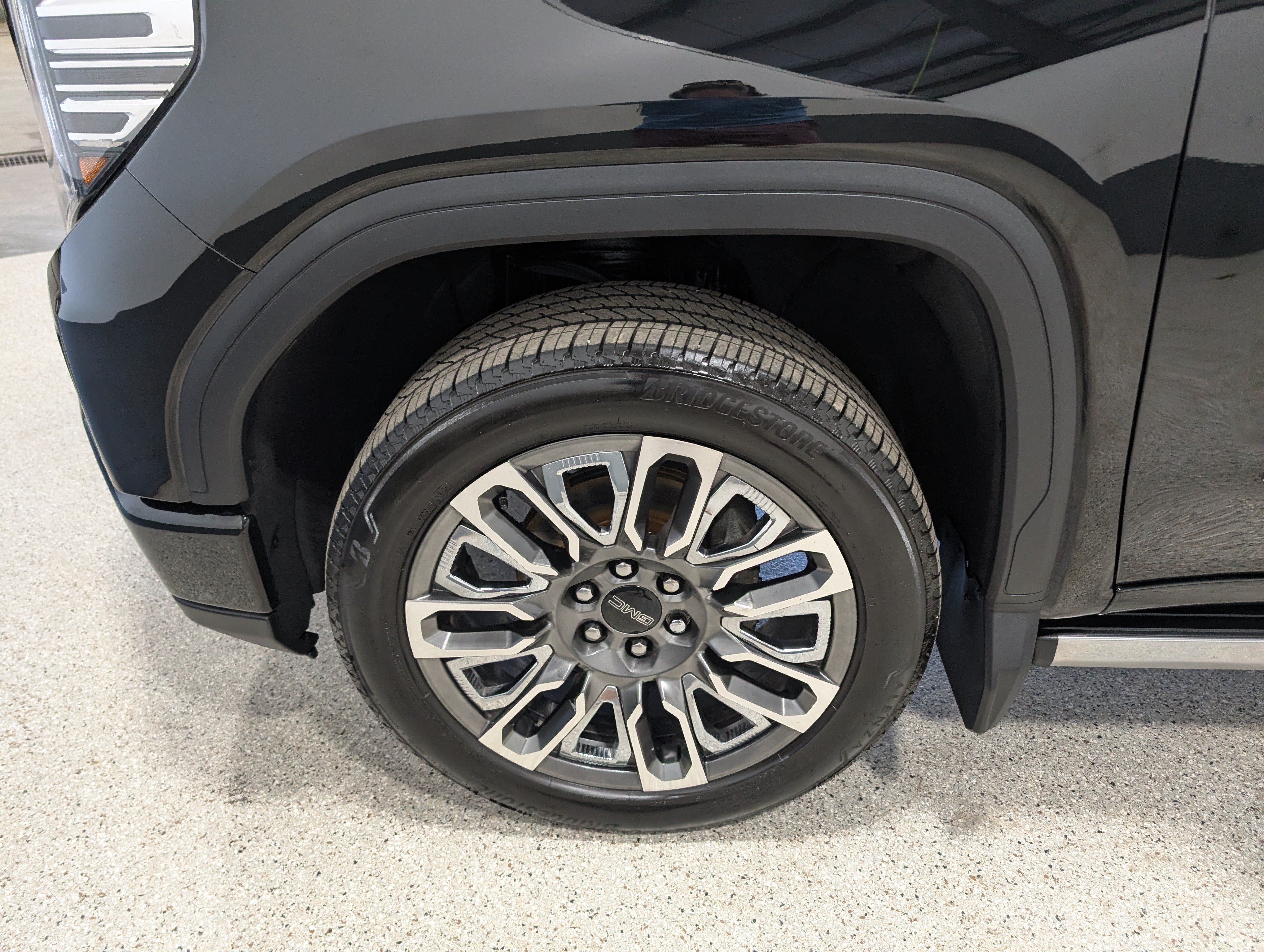 Used 2025 GMC Sierra 1500 Denali Ultimate AWD/4WD image 12