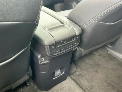 Used 2024 Toyota Grand Highlander AWD image 41