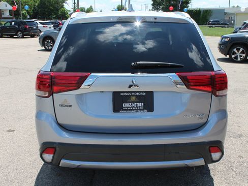 Used 2017 Mitsubishi Outlander SEL FWD image 4
