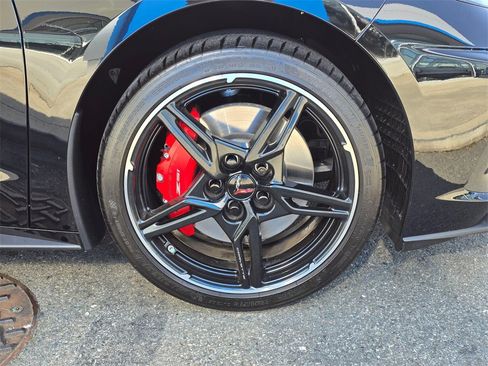 Used 2023 Chevrolet Corvette Stingray Premium Conv w/ Z51 Performance Package image 13