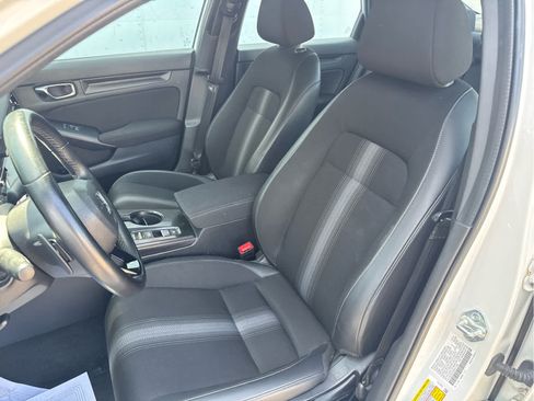 Used 2025 Honda Civic Sport image 29