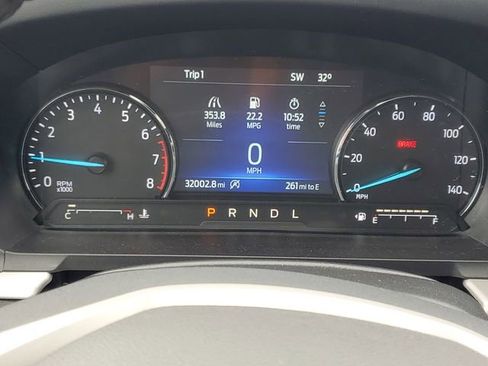 Used 2024 Ford Explorer XLT w/ Equipment Group 202A image 13