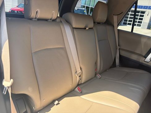 Used 2022 Toyota 4Runner Limited AWD/4WD image 32