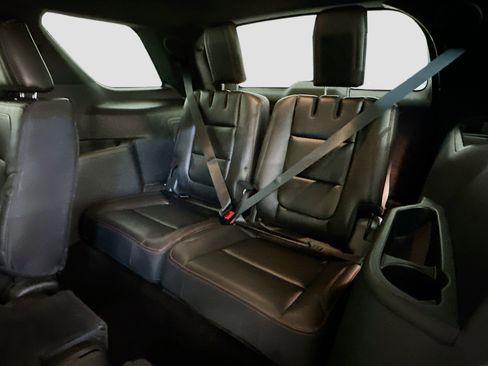 Used 2018 Ford Explorer Sport image 29