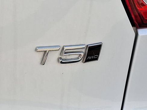 Used 2021 Volvo XC40 T5 R-Design w/ Advanced Package AWD/4WD image 30