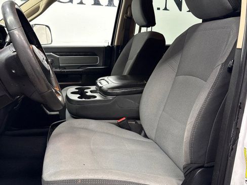 Used 2020 RAM 2500 Big Horn image 32