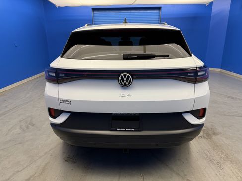 Used 2023 Volkswagen ID.4 Pro S AWD/4WD image 6