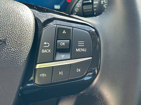 Certified 2025 Ford Escape Platinum AWD/4WD image 33