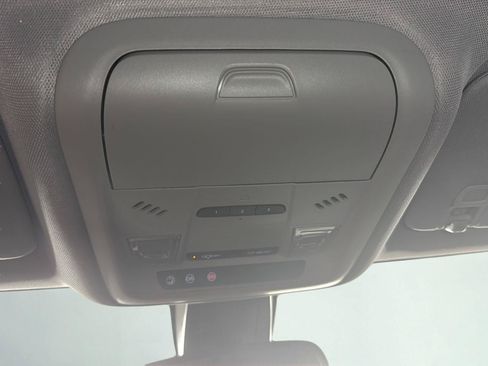 Used 2023 Chevrolet Blazer LT w/ Convenience Package FWD image 17