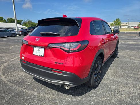 Certified 2024 Honda HR-V Sport image 3