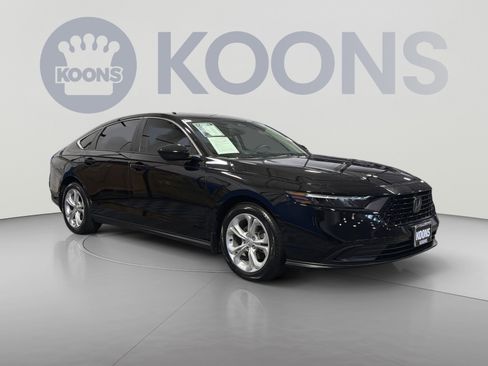Used 2023 Honda Accord LX image 10