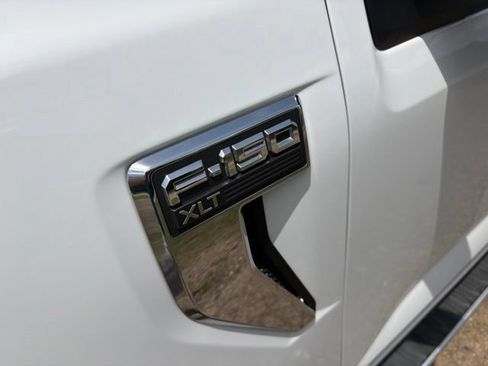 Used 2022 Ford F150 XLT w/ Equipment Group 302A High AWD/4WD image 5