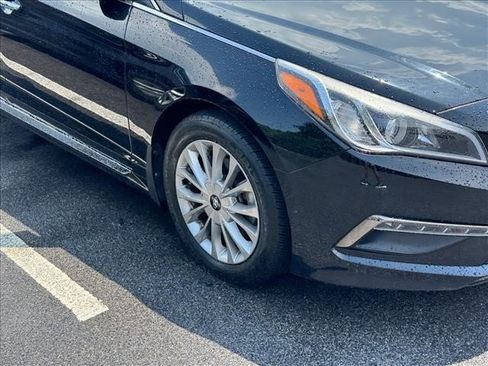 Used 2015 Hyundai Sonata Limited FWD image 11