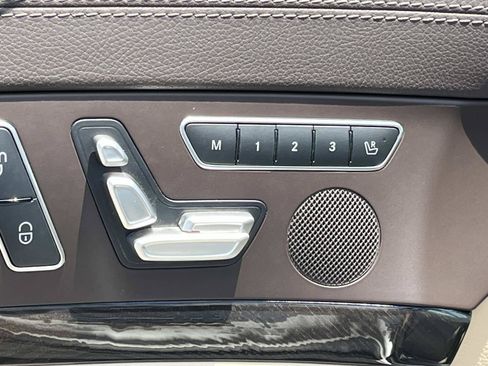 Used 2013 Mercedes-Benz SL 550 image 17