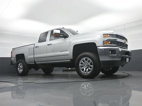 Used 2018 Chevrolet Silverado 2500 LTZ w/ LTZ Plus Package AWD/4WD image 53