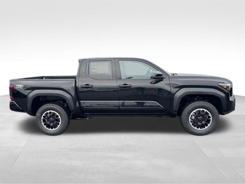 New 2026 Toyota Tacoma TRD Off-Road image 6
