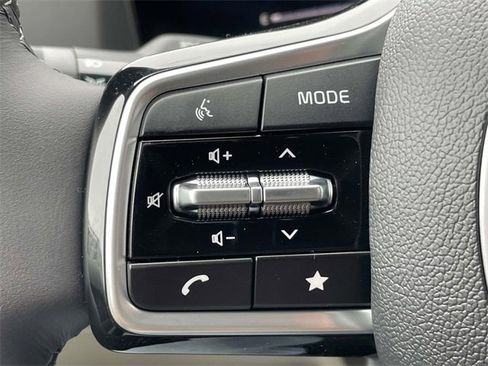 New 2026 Kia Carnival EX image 29