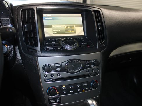 Used 2011 INFINITI G37 Journey w/ Premium Pkg RWD image 13