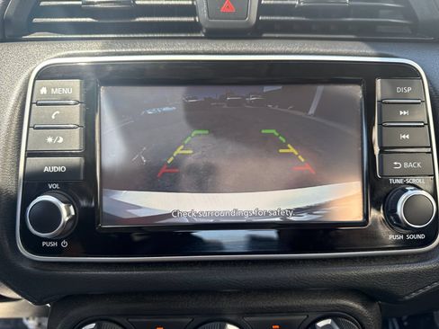 Used 2023 Nissan Versa S FWD image 20