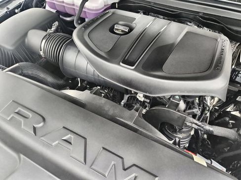 New 2026 RAM 1500 Laramie AWD/4WD image 36