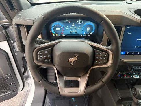 New 2025 Ford Bronco Outer Banks image 2